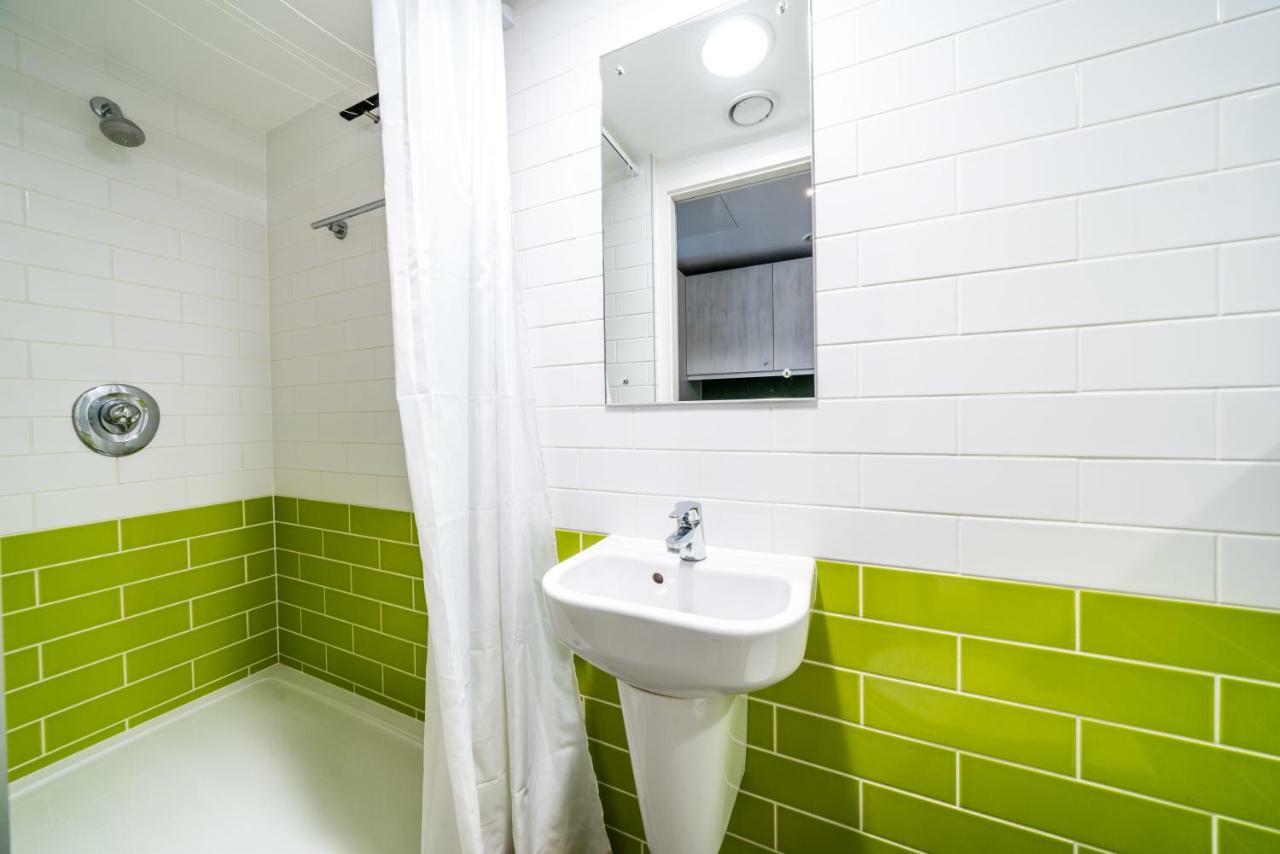 Hashtag Aldgate Campus Accommodation London Bilik gambar